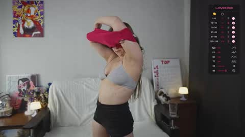 Mia online show from 09/12/25, 03:50