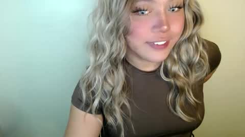 YourDreamGirl Emma  online show from 09/25/25, 04:32