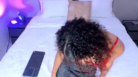 EMMAWILIAMS online show from 11/20/25, 08:19