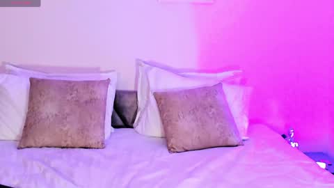 Snapshot of emmawilliaamss chatting on 04/28/26, 08:25 Emma online show from 04/28/26, 08:25