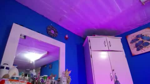 Emma  online show from 01/08/26, 08:33