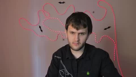 Emmet online show from 10/31/25, 08:48