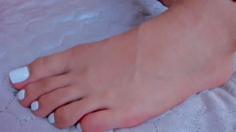 Snapshot of emmi_love_ chatting on 12/09/24, 08:12 Emmi online show from 12/09/24, 08:12