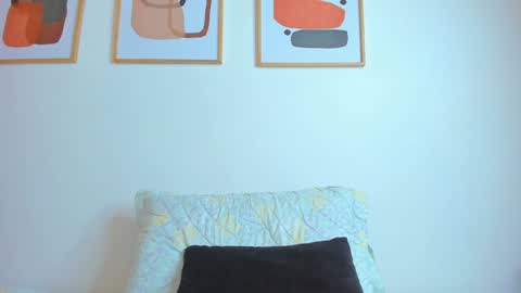 Snapshot of emmi_love_ chatting on 01/23/25, 06:56 Emmi online show from 01/23/25, 06:56