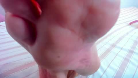 Snapshot of emmi_love_ chatting on 02/18/25, 11:30 Emmi online show from 02/18/25, 11:30