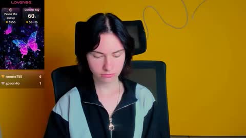 Emmi online show from 05/11/26, 02:45