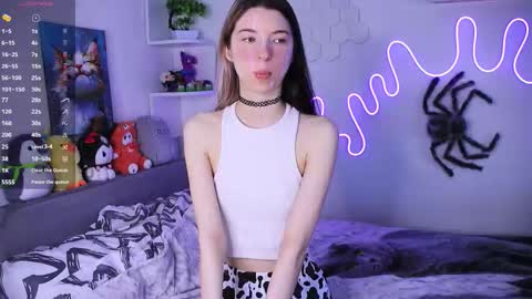 Snapshot of emmie_everly chatting on 02/09/26, 11:25 emmie_everly online show from 02/09/26, 11:25