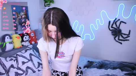 Snapshot of emmie_everly chatting on 02/26/26, 11:53 emmie_everly online show from 02/26/26, 11:53