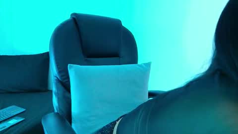 Emmie online show from 10/28/25, 08:44