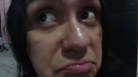 Snapshot of emmiily chatting on 02/03/25, 02:47 Emely online show from 02/03/25, 02:47