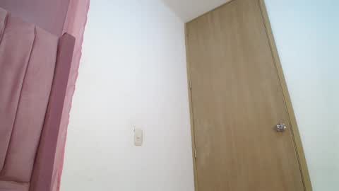 emmily online show from 02/18/25, 06:26