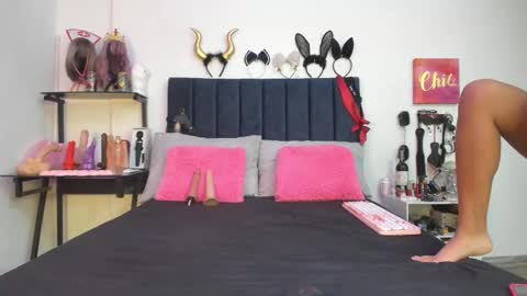          online show from 12/20/25, 01:29