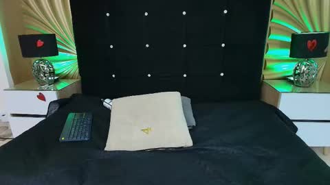 Emmily keller online show from 02/19/26, 02:02