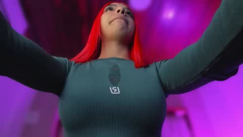 Snapshot of emmily_savage chatting on 01/06/26, 11:36 online show from 01/06/26, 11:36