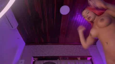 Snapshot of emmily_savage chatting on 03/28/26, 11:54 online show from 03/28/26, 11:54