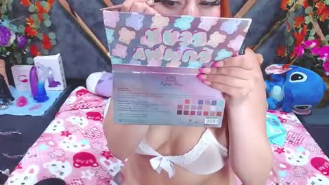 Snapshot of emmily_walker chatting on 02/20/25, 09:44 EmmilyWalker online show from 02/20/25, 09:44