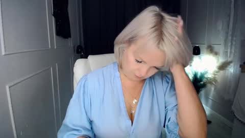 emmmam online show from 11/05/25, 11:54