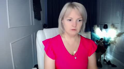 emmmam online show from 12/16/25, 10:09