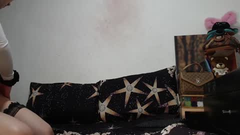 Snapshot of emmy___lee chatting on 02/06/25, 06:40 emmy___lee online show from 02/06/25, 06:40