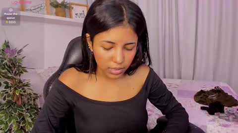 Snapshot of emmy_heart7 chatting on 09/16/25, 03:29 Emmy Heart online show from 09/16/25, 03:29