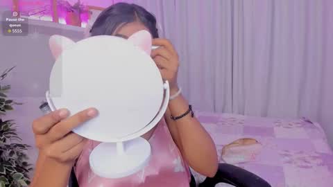 Snapshot of emmy_heart7 chatting on 09/21/25, 02:35 Emmy Heart online show from 09/21/25, 02:35