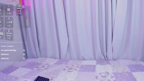 Snapshot of emmy_heart7 chatting on 11/14/25, 03:38 Emmy Heart online show from 11/14/25, 03:38