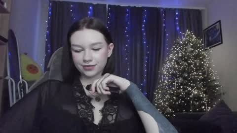 Snapshot of emmy_m00n chatting on 12/20/24, 03:58 Emily Johny online show from 12/20/24, 03:58