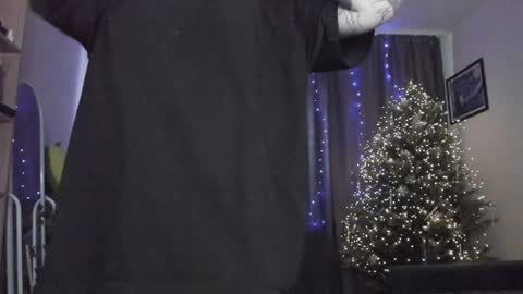 Snapshot of emmy_m00n chatting on 12/21/24, 07:13 Emily Johny online show from 12/21/24, 07:13