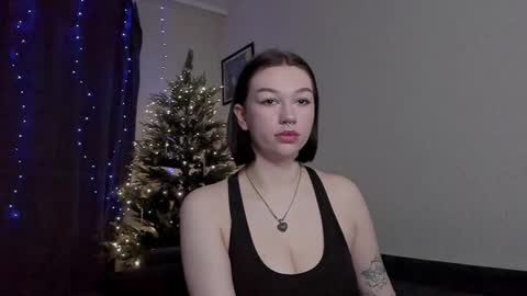 Snapshot of emmy_m00n chatting on 01/02/25, 02:00 Emily Johny online show from 01/02/25, 02:00