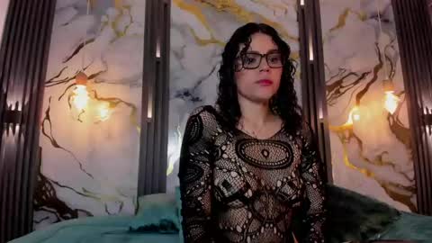 Snapshot of emmy_thompso chatting on 06/06/26, 10:31 Emmy online show from 06/06/26, 10:31