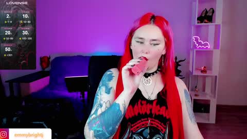 Emmy Bright     50  online show from 01/17/25, 12:31