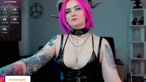 Emmy Bright     50  online show from 01/29/25, 07:57