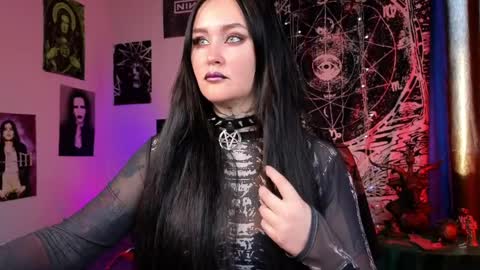 Snapshot of emmybrightj_ chatting on 05/18/26, 02:18 Emmy Bright 50 online show from 05/18/26, 02:18