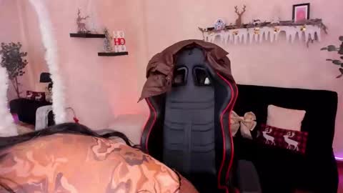 Emmy Evans  online show from 11/15/25, 07:43