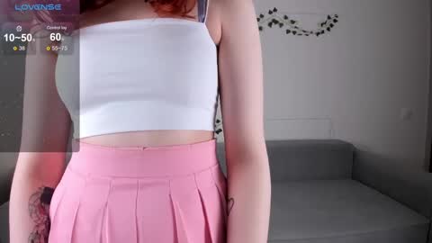 Snapshot of emmyflower chatting on 03/11/25, 05:57 emmyflower online show from 03/11/25, 05:57