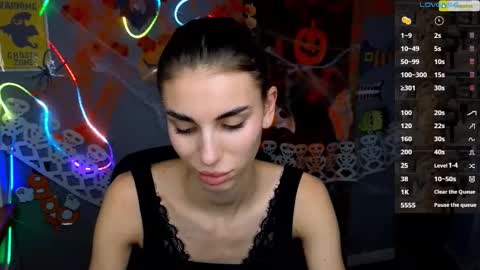 Snapshot of emmygreans chatting on 11/04/25, 12:37 Emmy online show from 11/04/25, 12:37