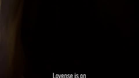 Snapshot of emmyleri chatting on 11/28/25, 01:08 Emmy online show from 11/28/25, 01:08