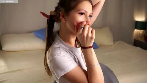 Snapshot of emmyleri chatting on 12/15/25, 01:10 Emmy online show from 12/15/25, 01:10