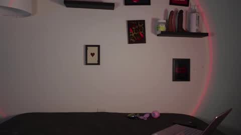 Emori Splash online show from 12/03/25, 05:33