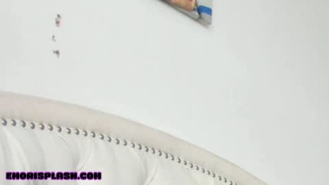 Snapshot of emorisplash chatting on 04/01/26, 06:27 Emori Splash online show from 04/01/26, 06:27