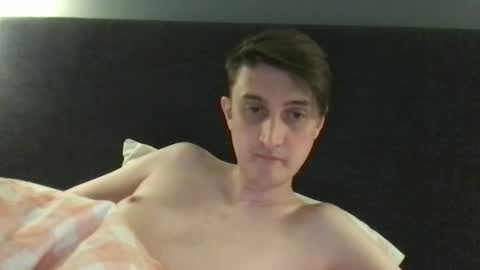 Snapshot of emotionalmotionsickness chatting on 01/08/25, 12:47 emotionalmotionsickness online show from 01/08/25, 12:47