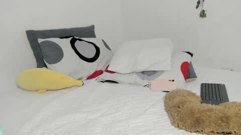 Emperatriz online show from 12/15/24, 07:53