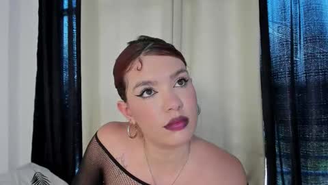 Snapshot of emperatriiiz chatting on 03/13/26, 06:03 Emperatriz online show from 03/13/26, 06:03