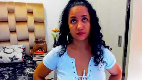 emperatriztapia online show from 06/19/26, 03:16