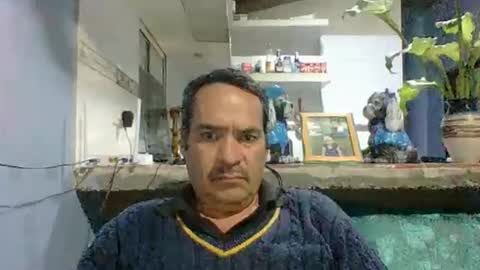 Snapshot of emprendeconormidas chatting on 05/04/26, 12:39 emprendeconormidas online show from 05/04/26, 12:39