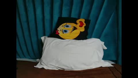 empressdoll395137 online show from 10/06/25, 10:07