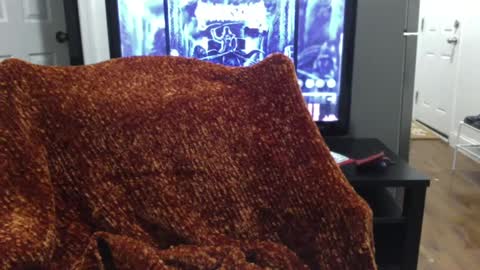 Snapshot of empusalamia chatting on 01/16/25, 02:41 empusalamia online show from 01/16/25, 02:41