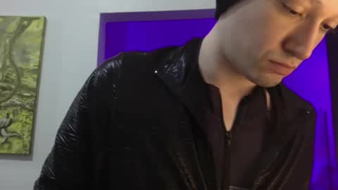 Snapshot of empusalamia chatting on 01/16/25, 11:06 empusalamia online show from 01/16/25, 11:06