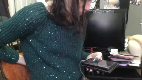 Snapshot of empusalamia chatting on 02/05/25, 01:44 empusalamia online show from 02/05/25, 01:44