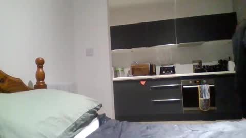 Snapshot of emrys2016833836 chatting on 02/20/26, 08:53 emrys2016833836 online show from 02/20/26, 08:53